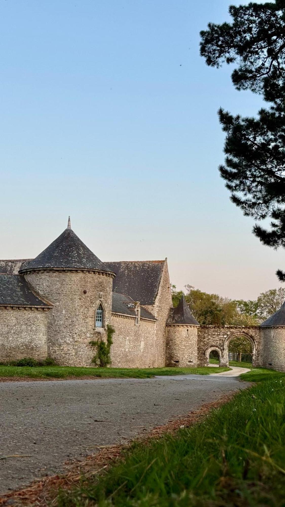 Berric Gite De Couple Cosy Avec Vue Sur Chateau Tremohar - Golfe Du Morbihan, 20 Min De Vannes מראה חיצוני תמונה